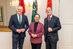 Landeshauptmann Mario Kunasek, Botschafterin Qi Mei und Landtagspräsident Gerald Deutschmann (v.l.) © Land Steiermark/Binder; bei Quellenangabe honorarfrei